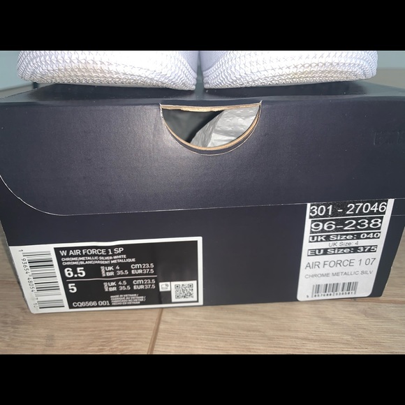 Women Air Force 1 SP Low Chrome Women Size 6.5 - Picture 3 of 4